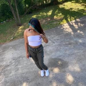 Meet your Posher, Jasmine